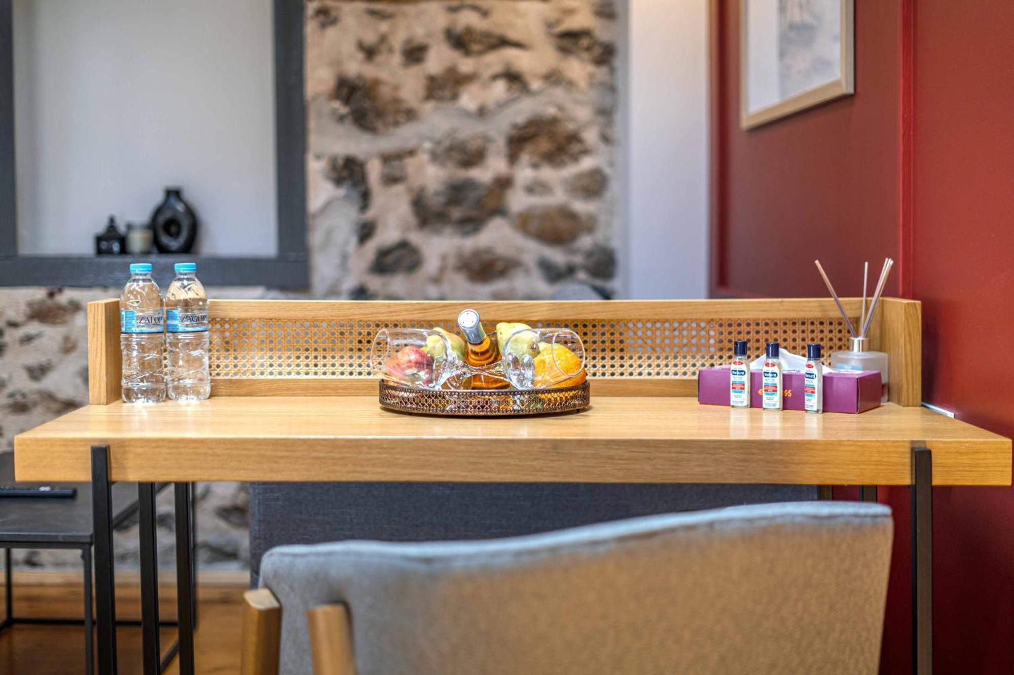 Belle Athenes - Luxury Rooms At Monastiraki Railway Station Exterior foto